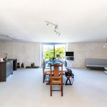 Blockhaus 44 *